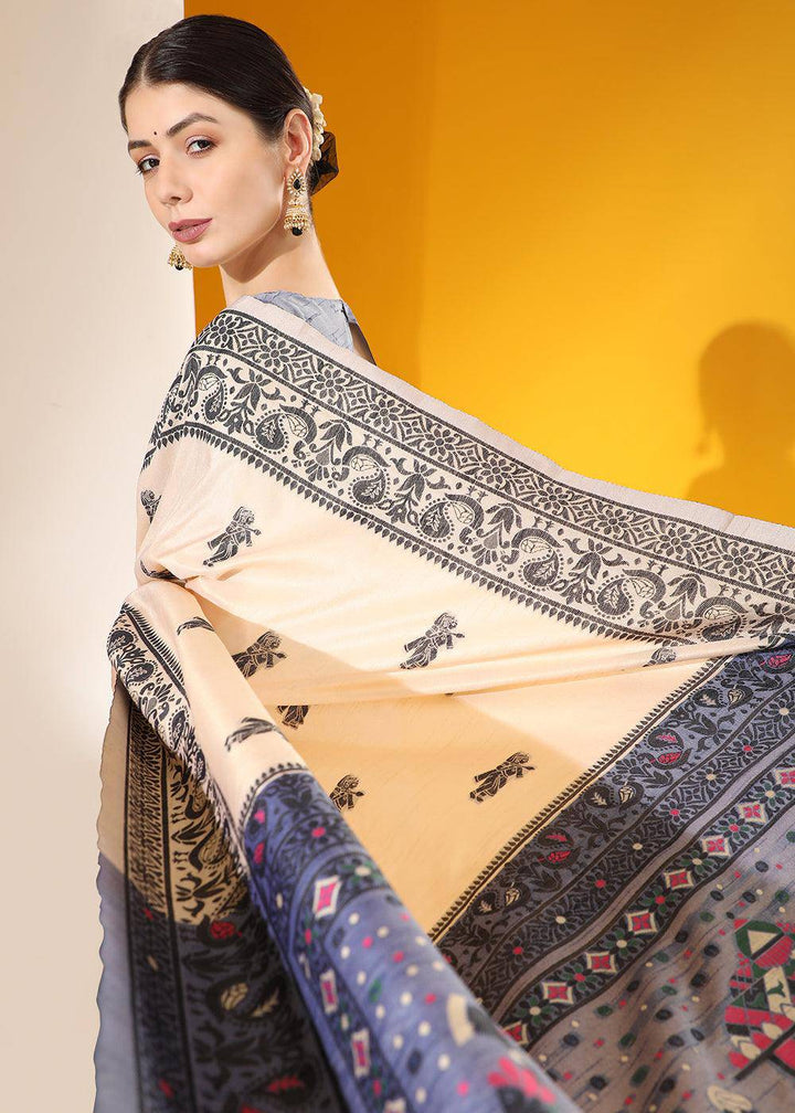 Parchment White Kalamkari Woven Handloom Raw Silk Saree | Stitched Blouse - qivii