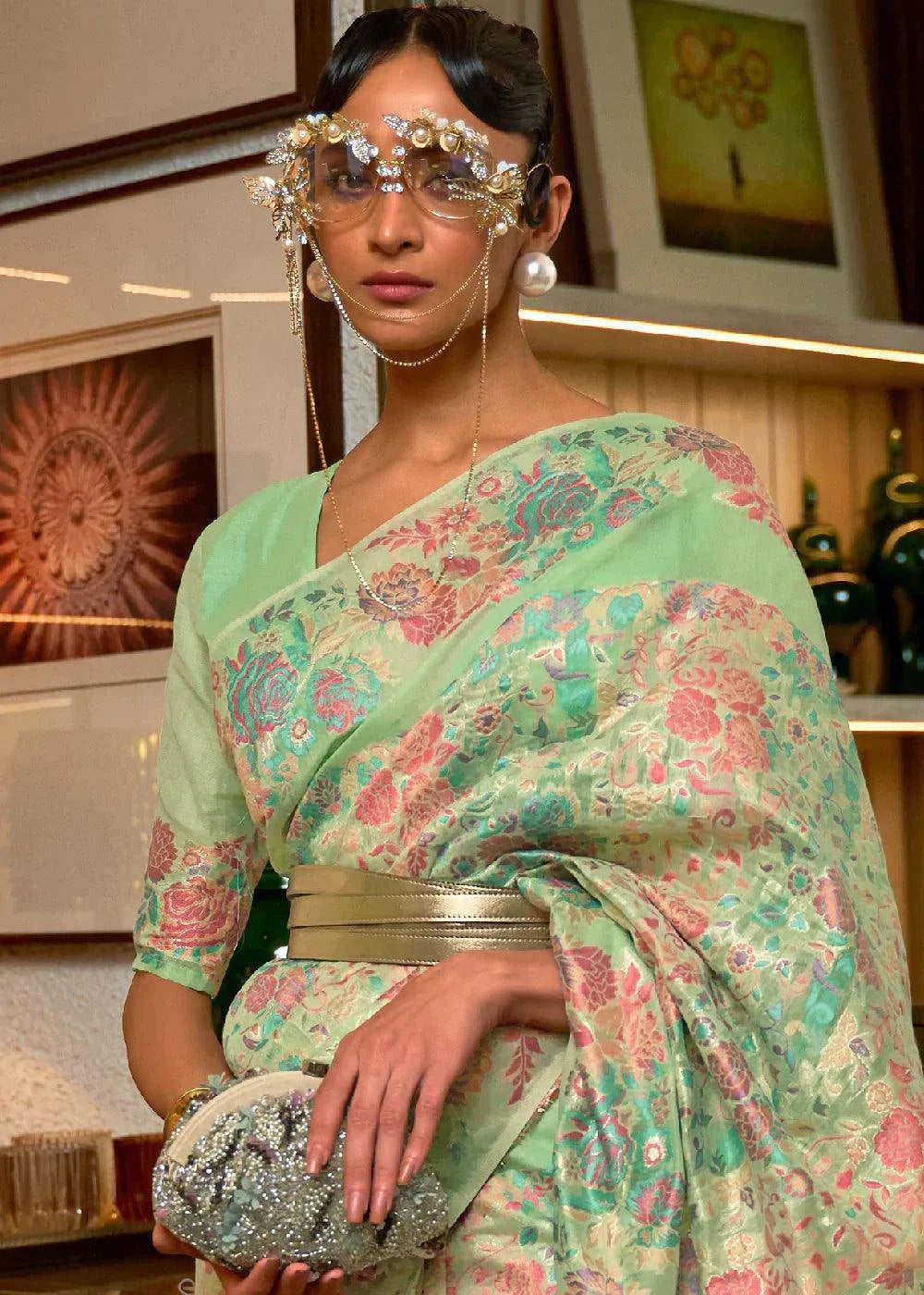 Pastel Green Kashmiri Handloom Weaving Silk Saree | Stitched Blouse - qivii