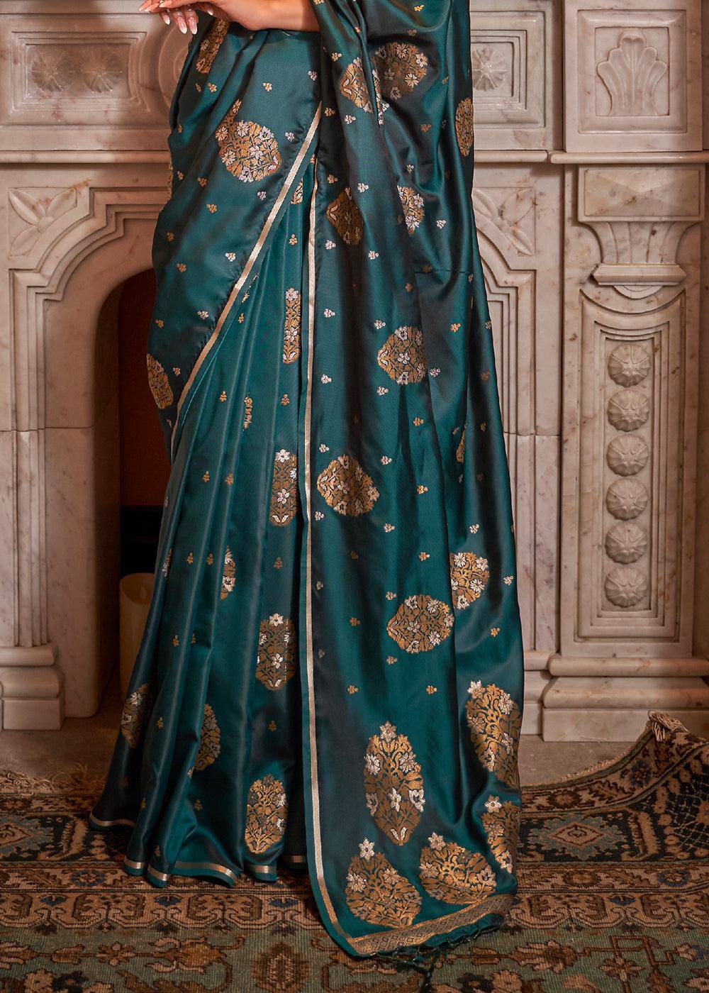 Peacock Green Copper Zari Woven Satin Silk Saree | Stitched Blouse - qivii