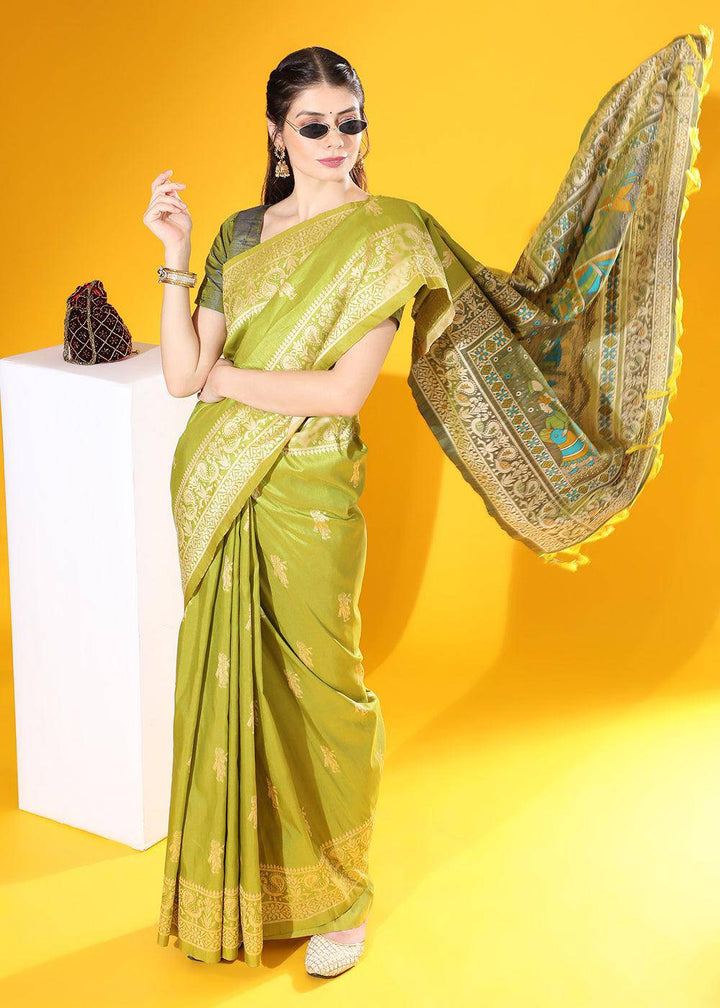 Pear Green Kalamkari Woven Handloom Raw Silk Saree | Stitched Blouse - qivii