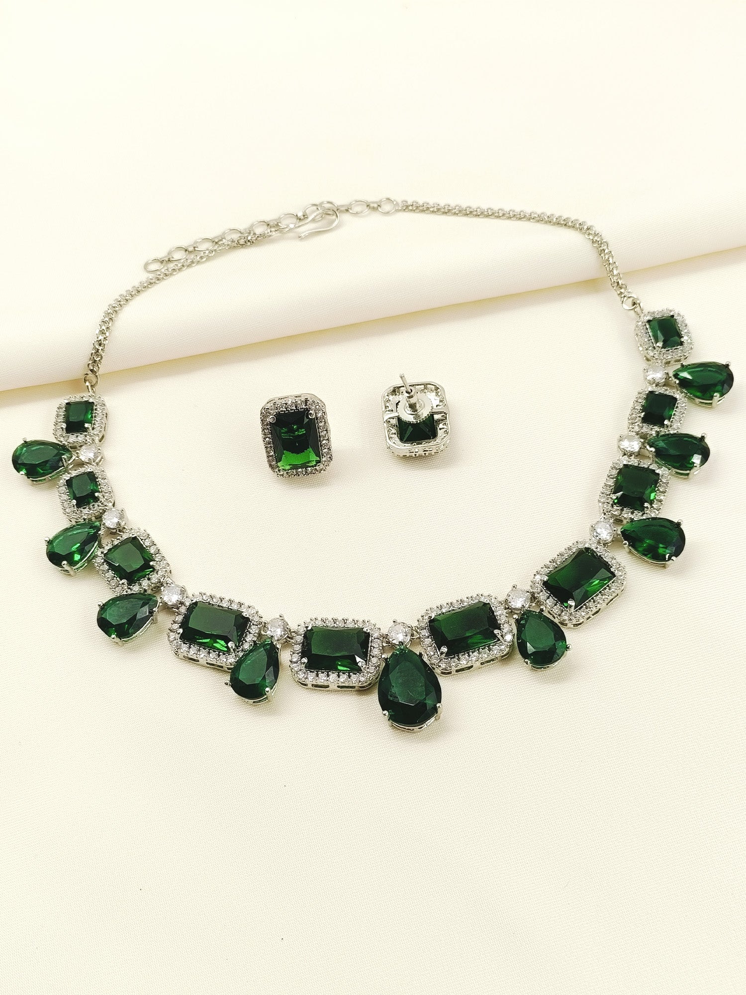 Ayana Green Emerald And Diamonds Silver Plated Necklace Set
