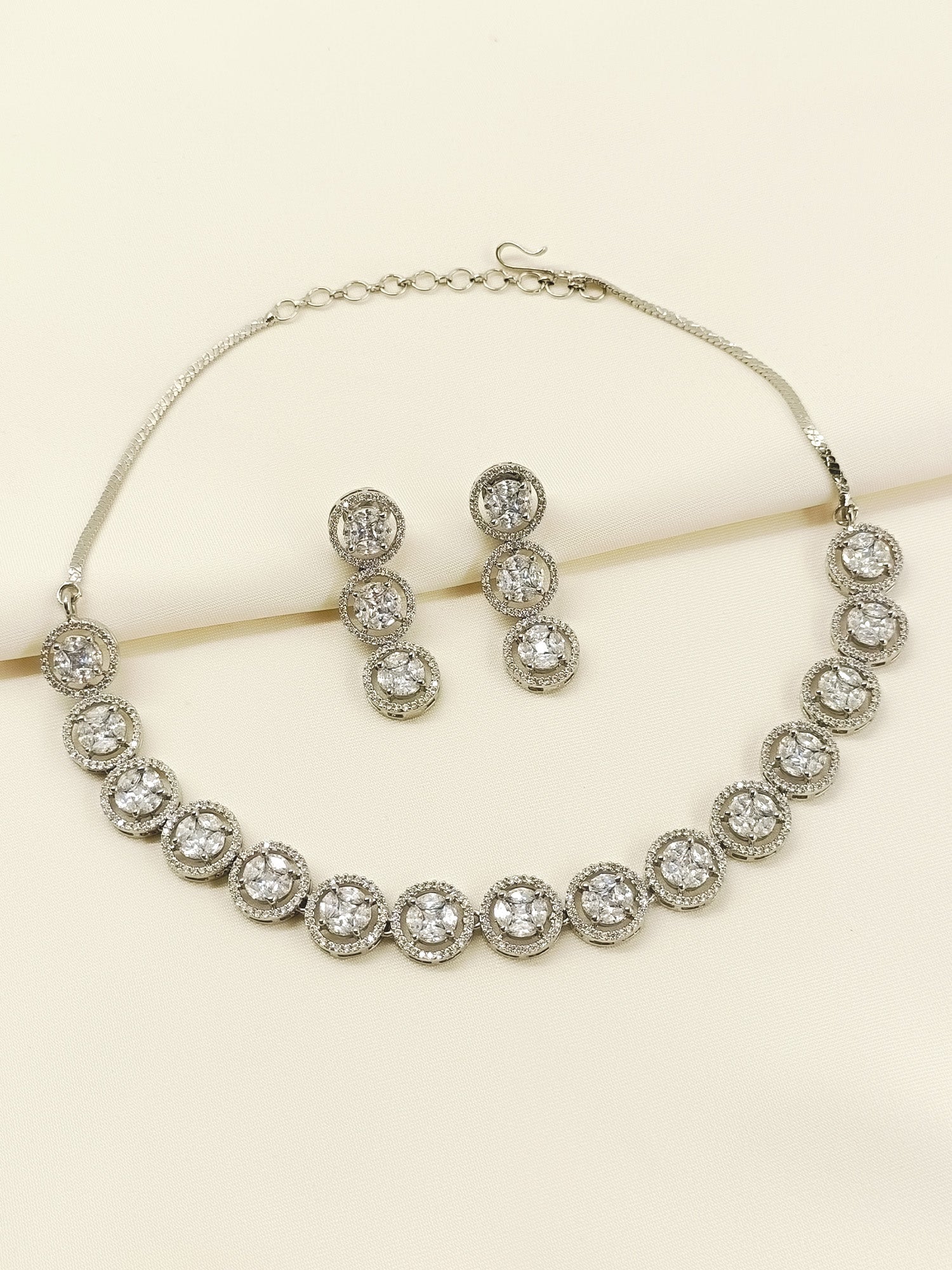Kaaynaat Diamond Neck Line Silver Plated Necklace Set