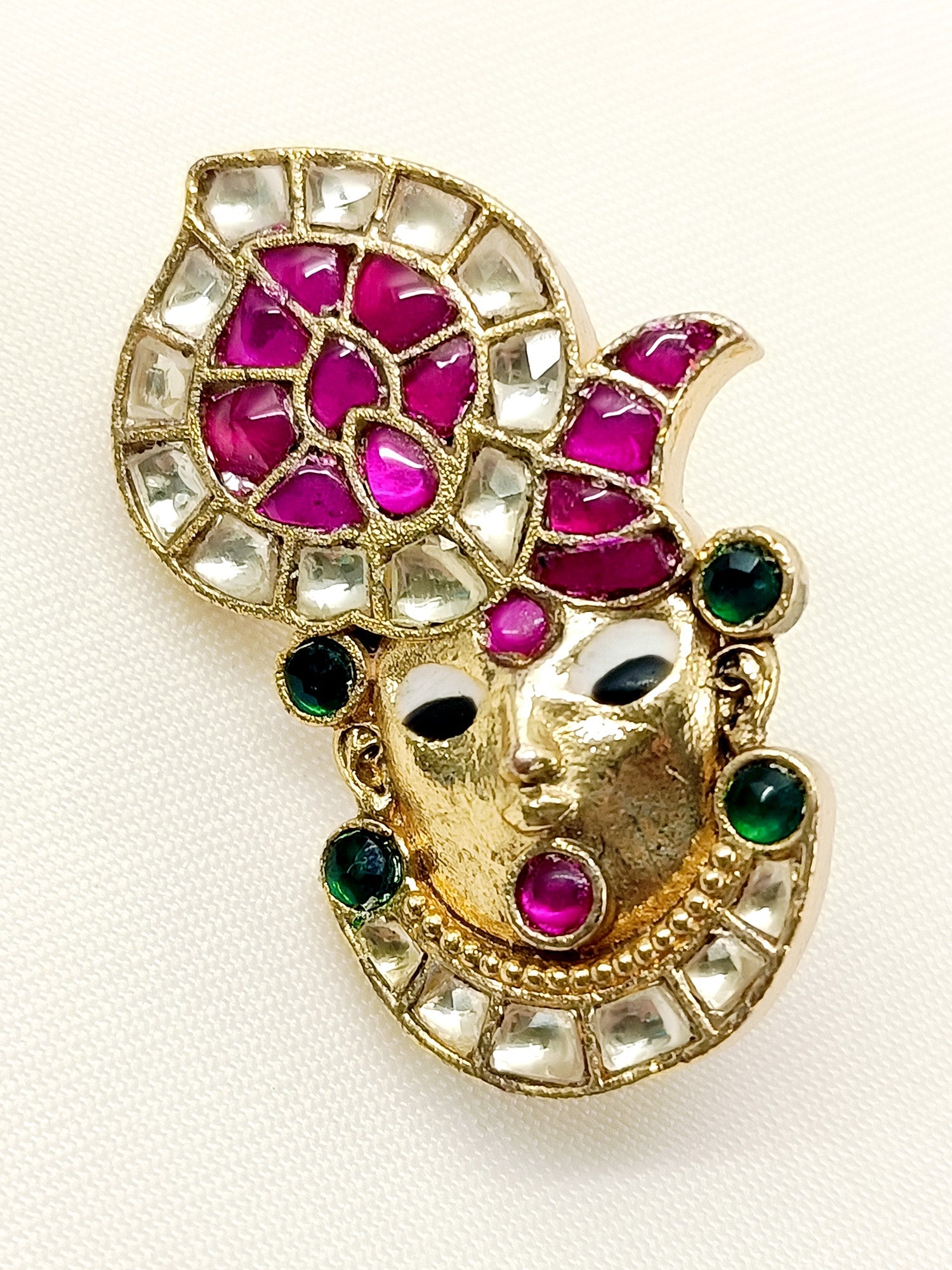 Kaahini R & G Shrinath Ji Brooch