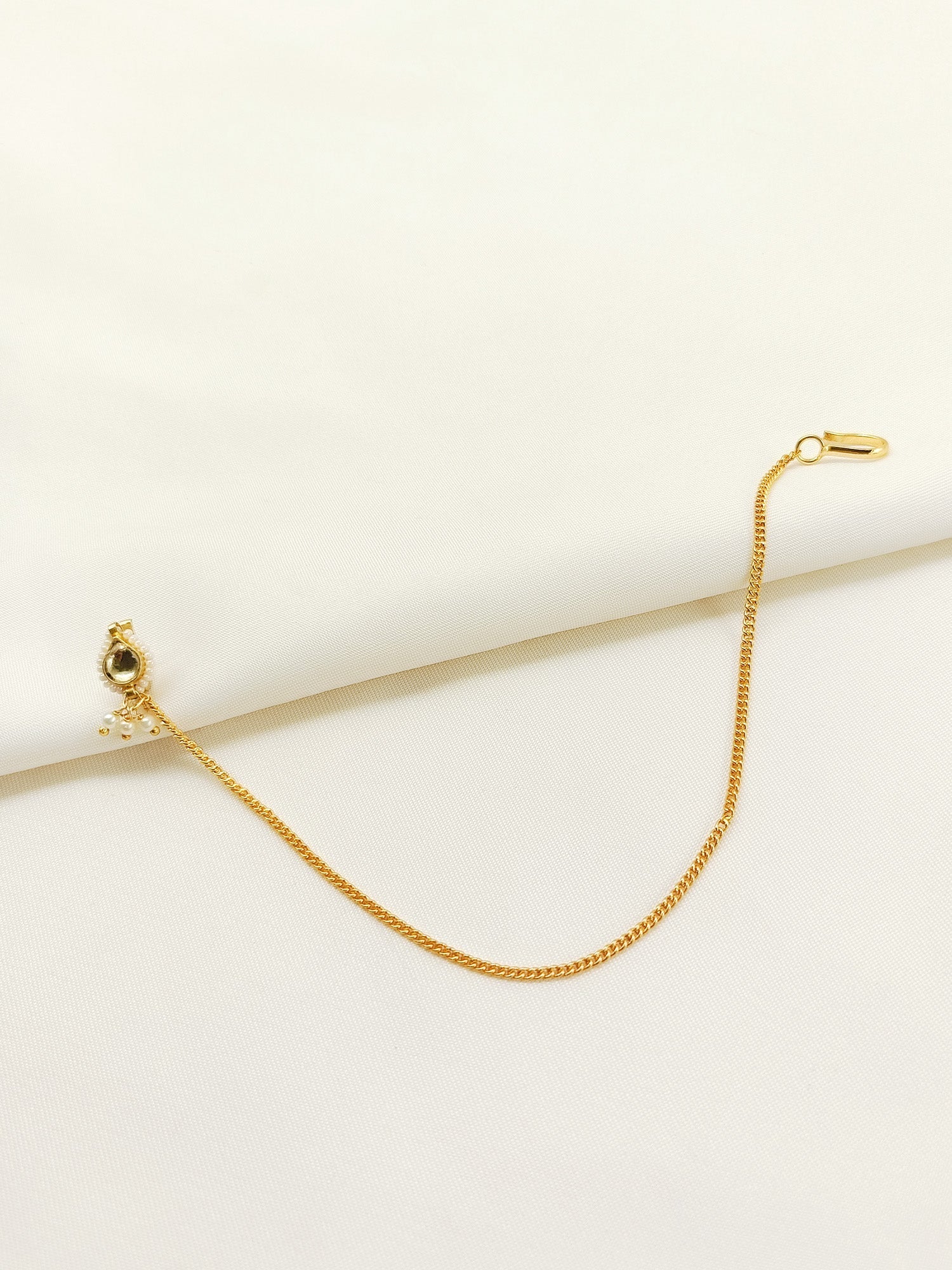 Ekisha White Kundan Nath With Chain