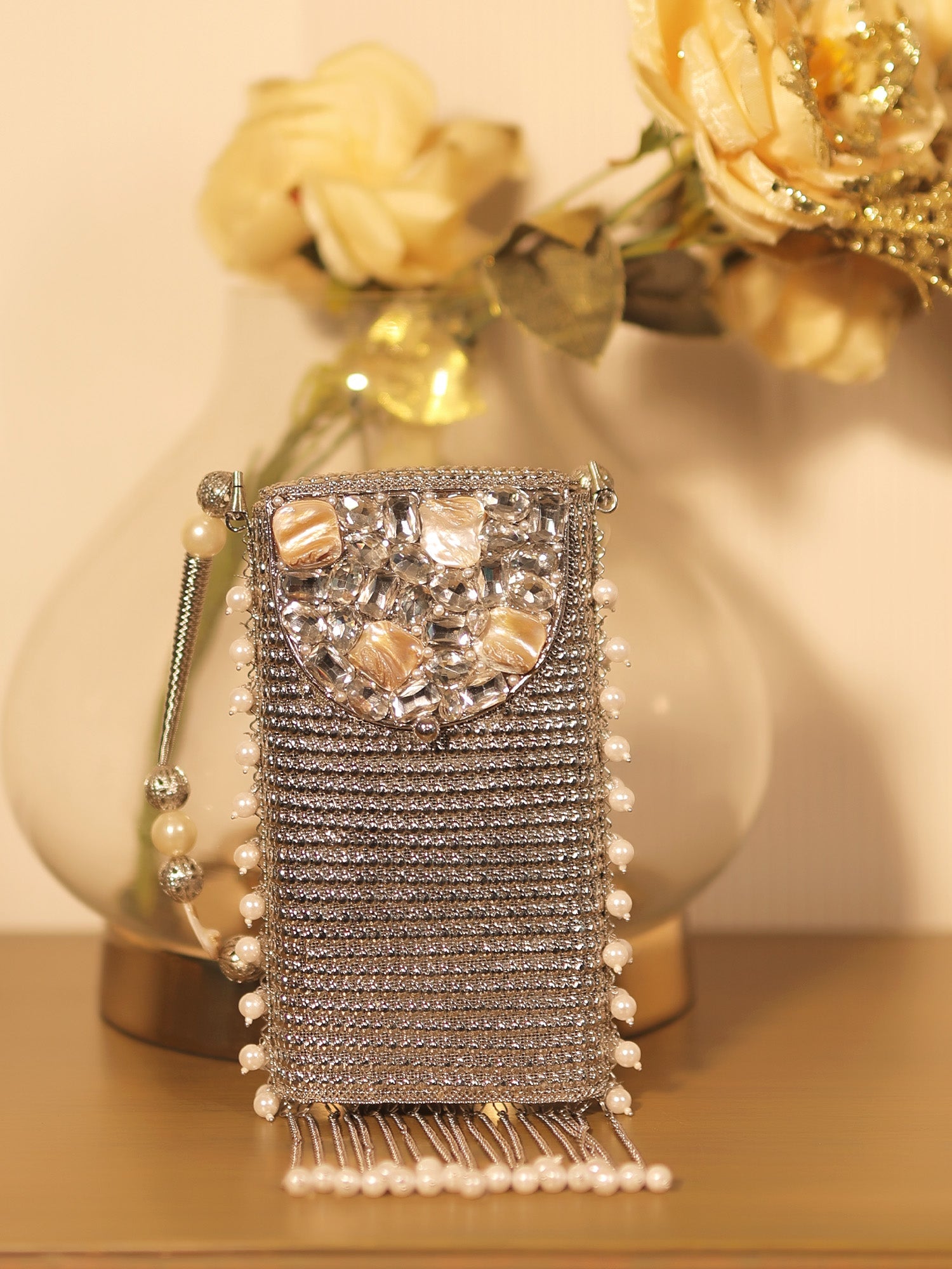 Ziena Silver Mobile Pouch