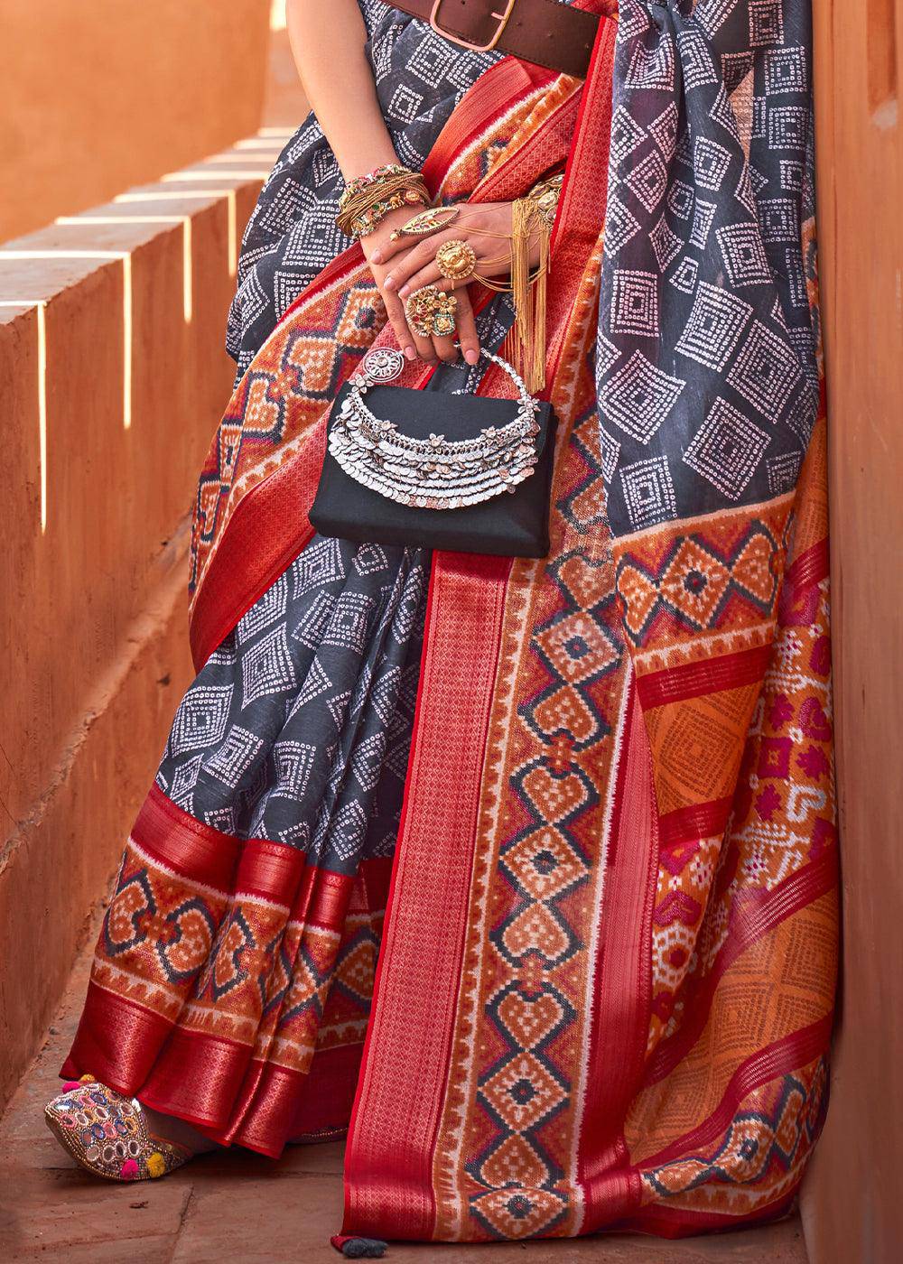 Porpoise Grey Printed Cotton Silk Saree | Stitched Blouse - qivii