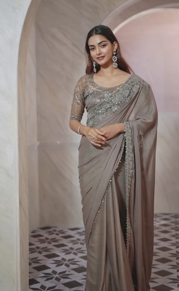 Online Collection Of Grey Saree With Fancy Blouse Piece