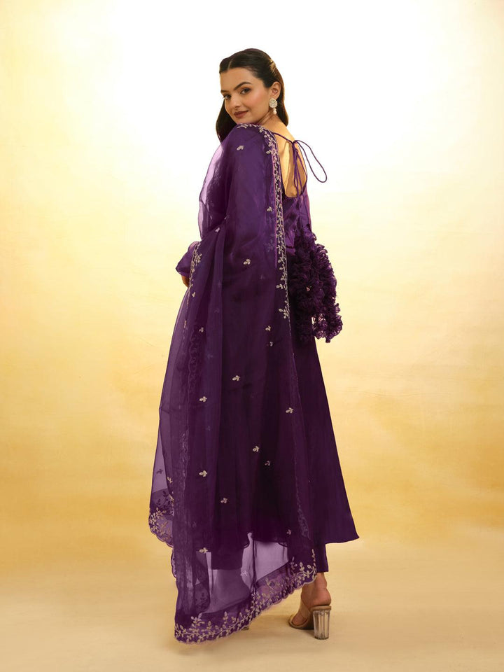 Purple Organza plain salwar suit with dupatta by Qivii