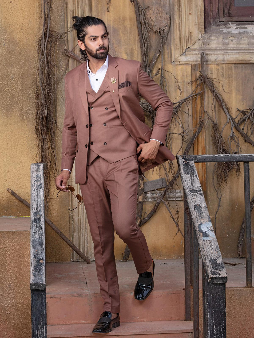 Ravishing Light Brown Color Men's Single Breasted Blazer