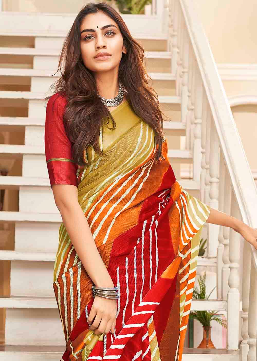 Red & Brown Leheriya Printed Cotton Saree : Top Pick | Stitched Blouse - qivii