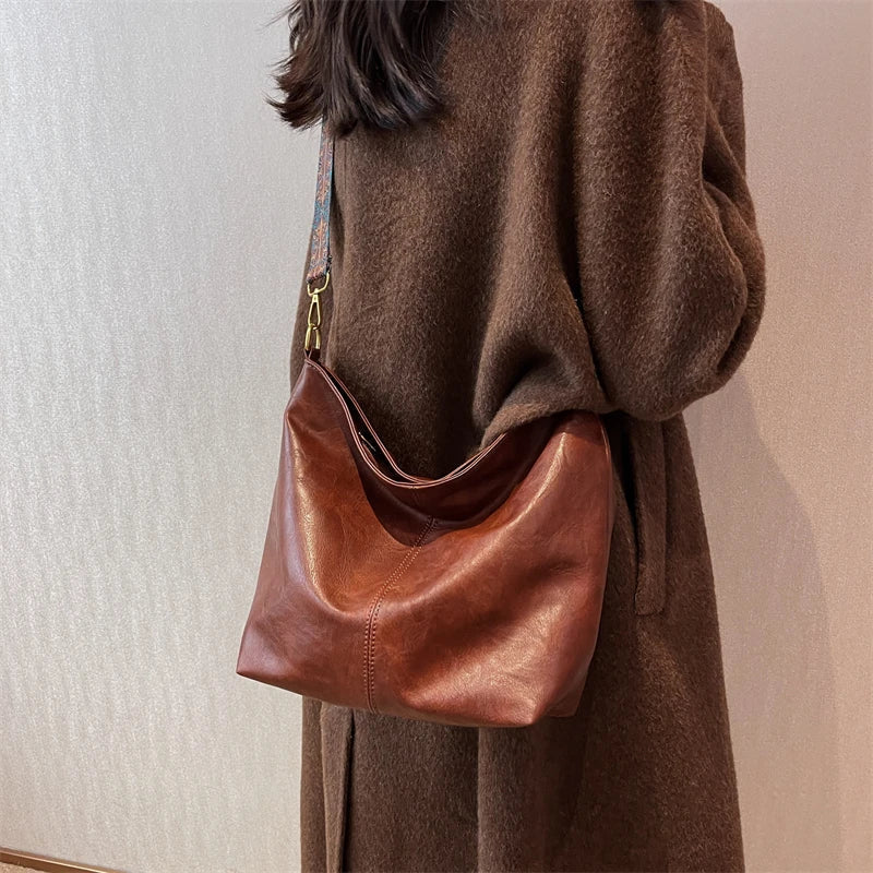 Boyah | Crossbody Bag  - By Qivii