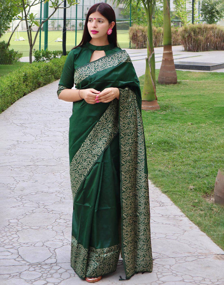 Sacramento Green Handloom Raw Silk Saree | Stitched Blouse - qivii