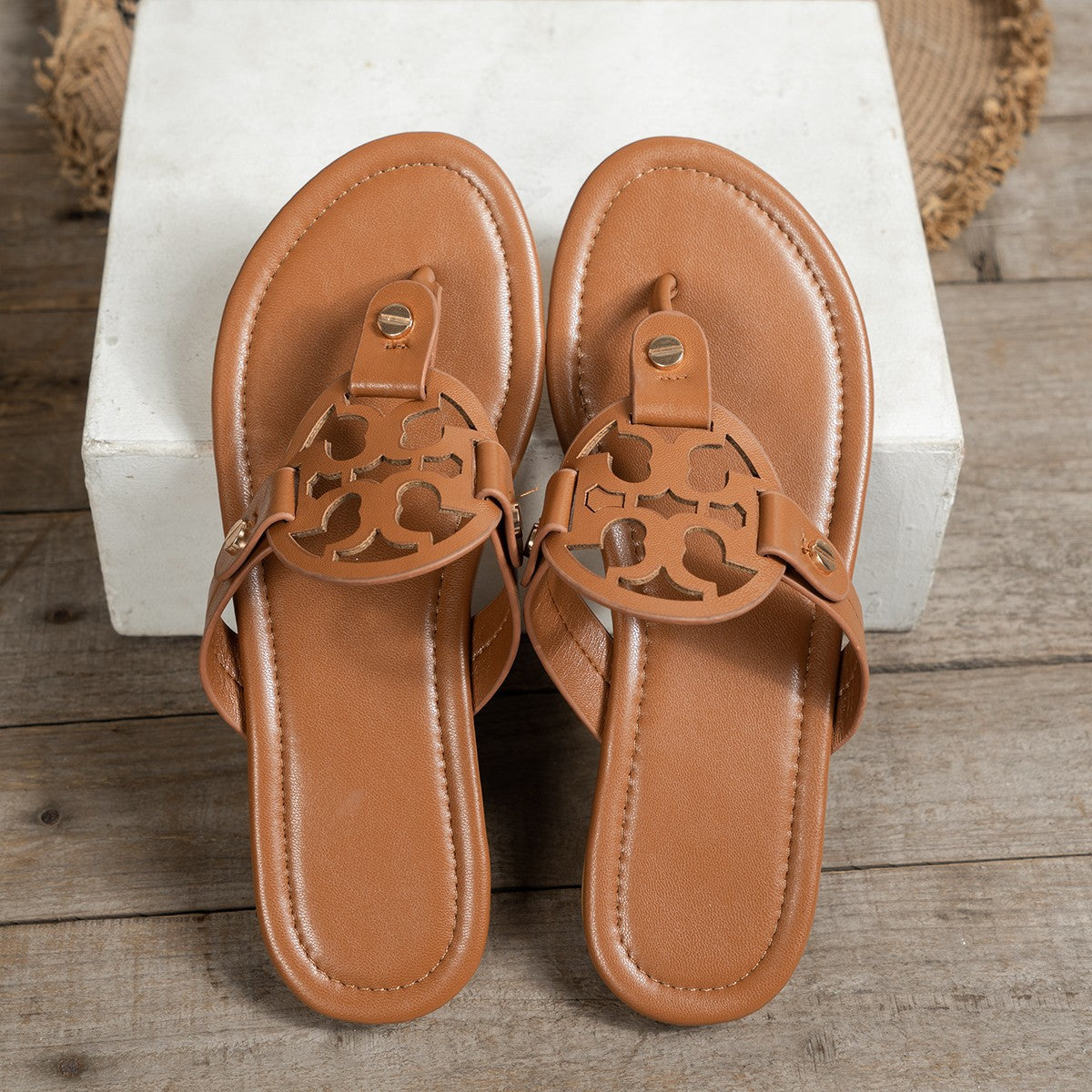Women’s Aurelia Flat Thong Sandals – Elegant Roman-Inspired Summer Slides (US4–10.5)