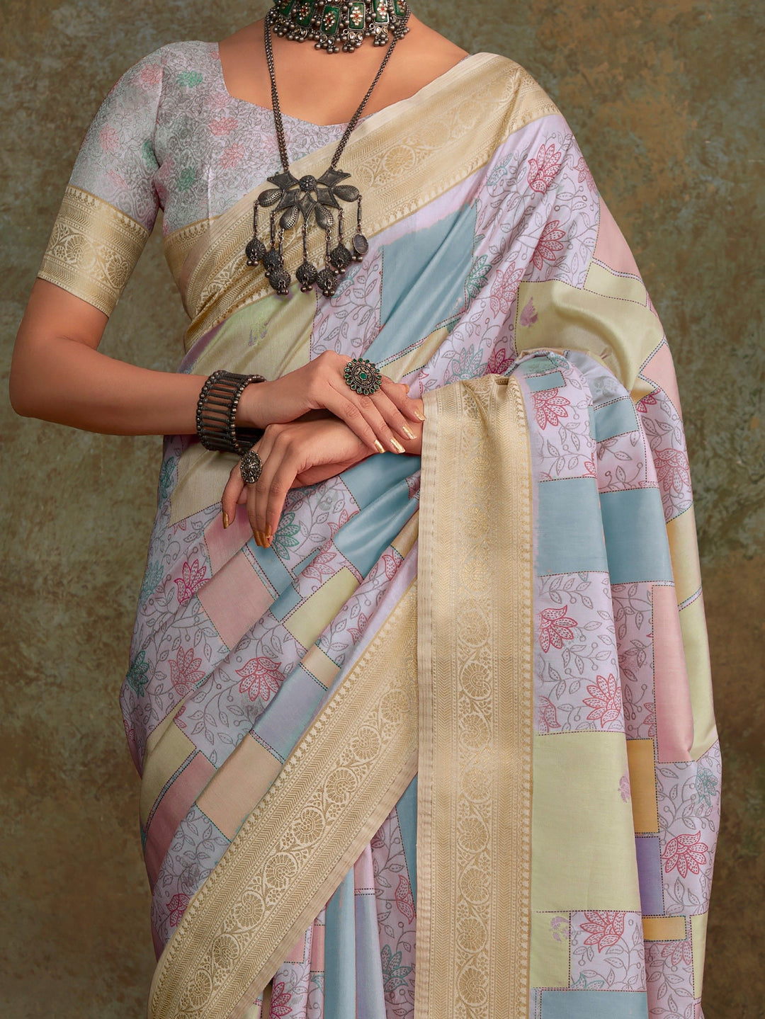 Lavender Color Art Silk Fabric Special Saree With Printed Work