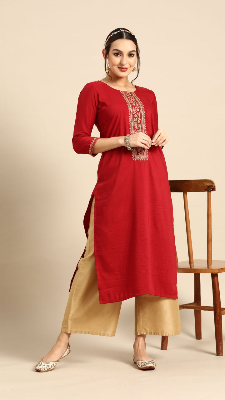 MAROON PRINT PATTERN CHINON EMBROIDERED KURTA