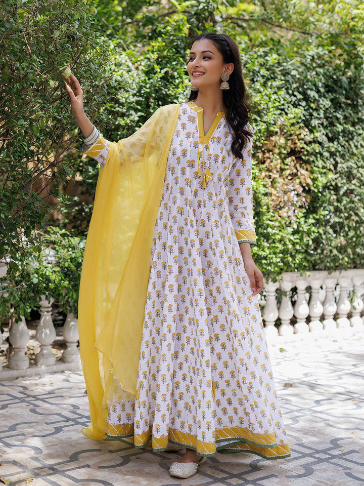 Starwhite Kurta Set - qivii