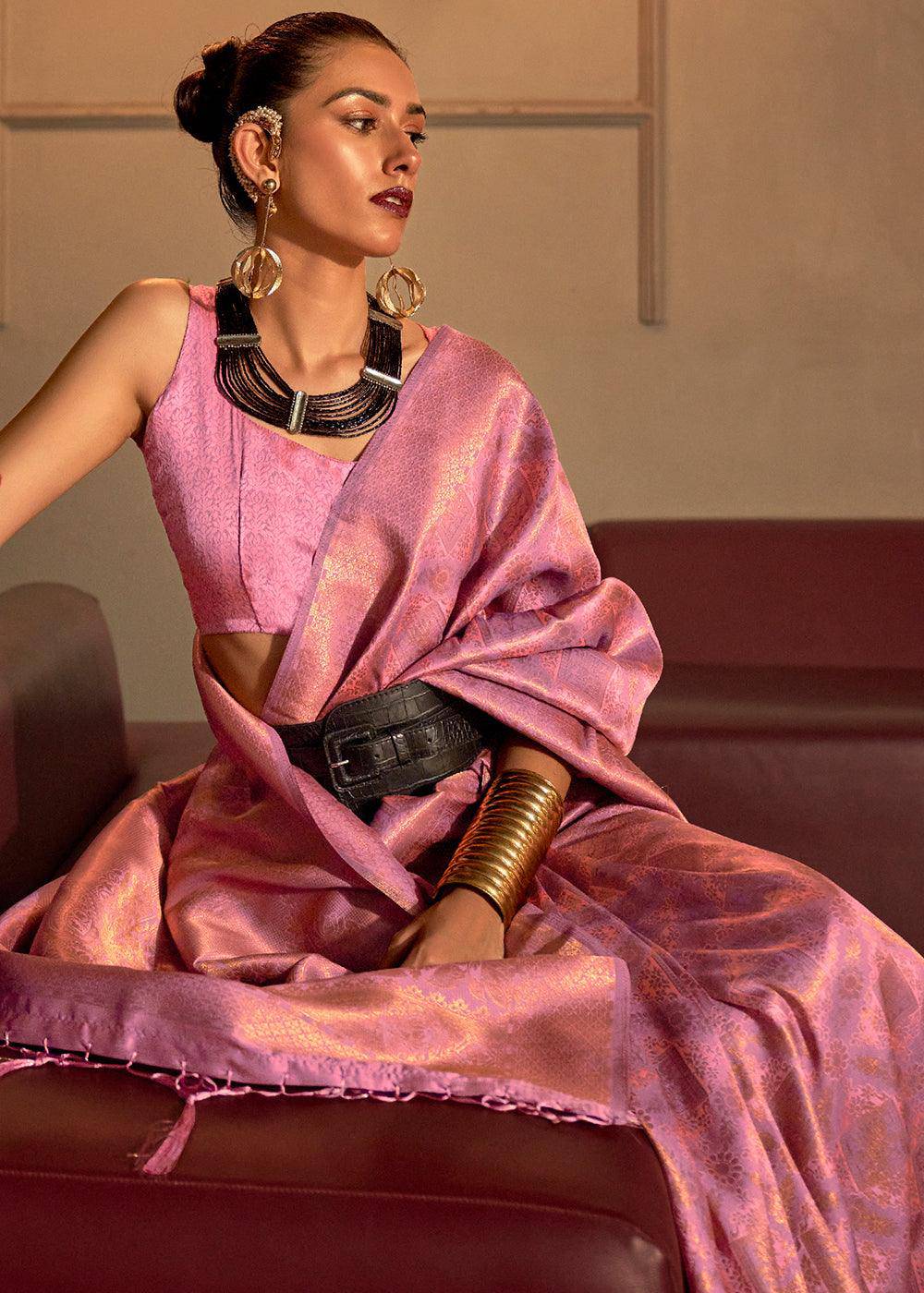 Taffy Pink Two Tone Handloom Weaving Kanjivaram Silk Saree : Top Pick | Stitched Blouse - qivii