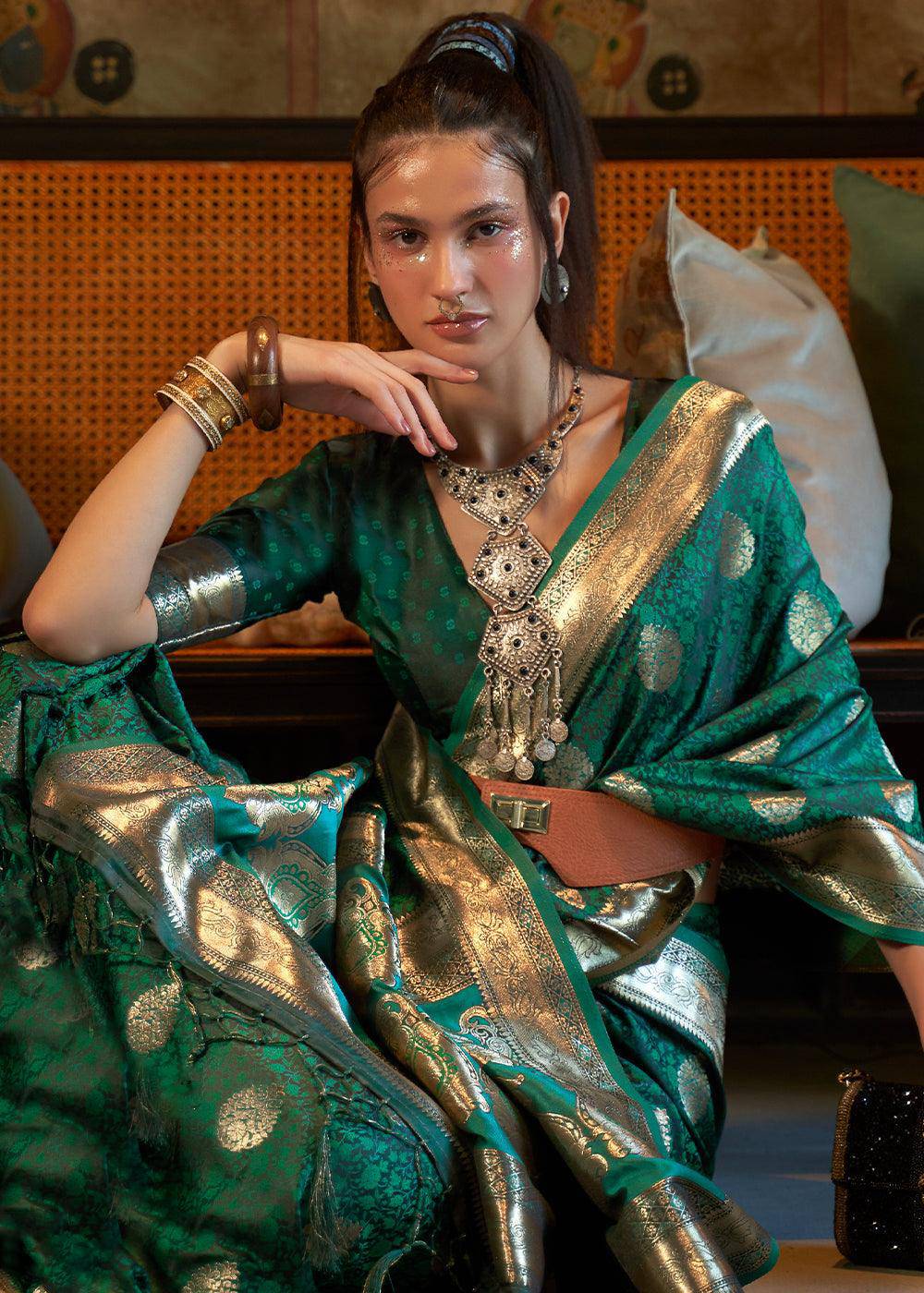 Teal Green Tanchoi Handloom Woven Satin Silk Saree | Stitched Blouse - qivii