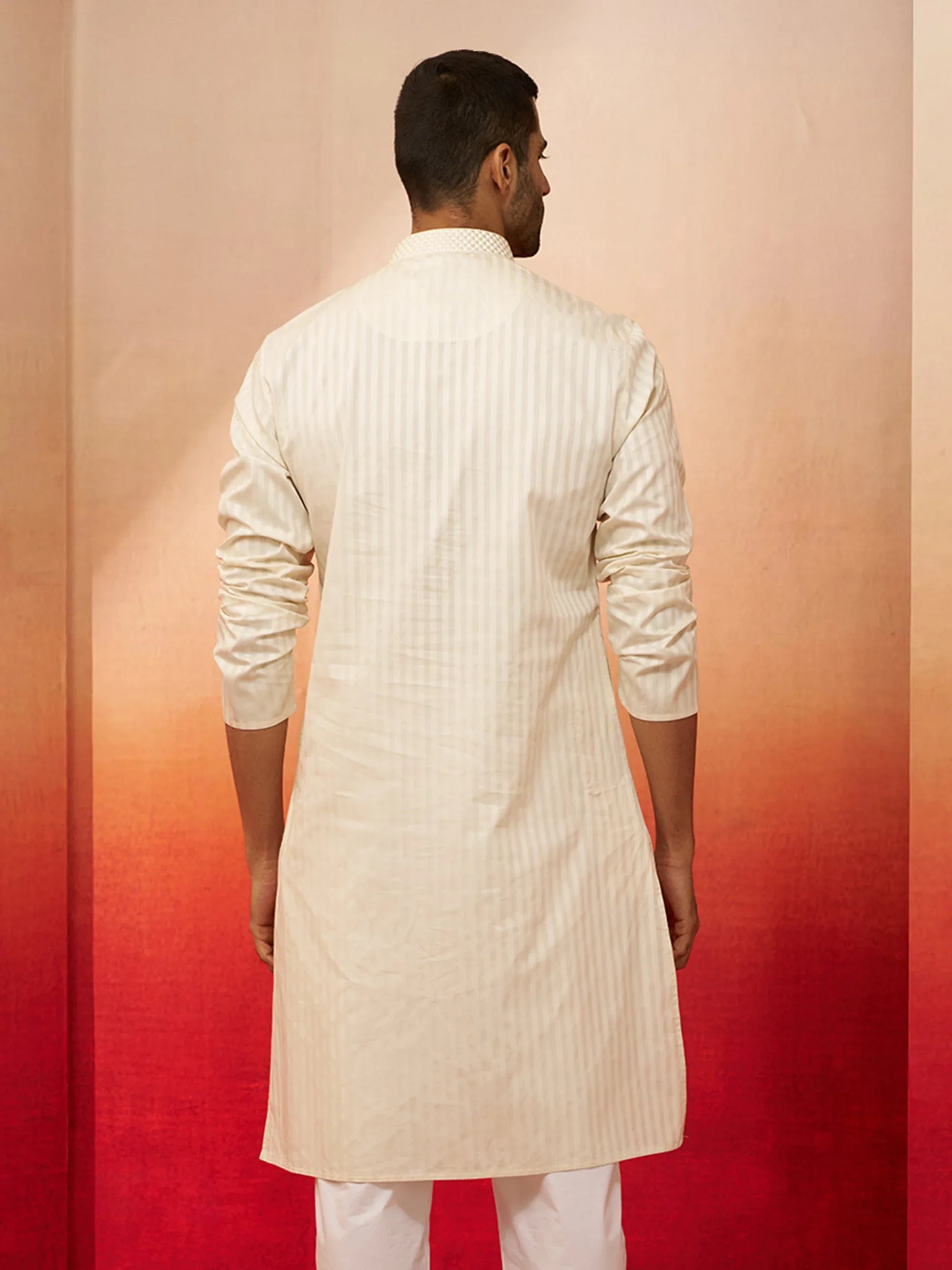 Vastramay Men Cream Cotton Monalisa Embroidered Kurta