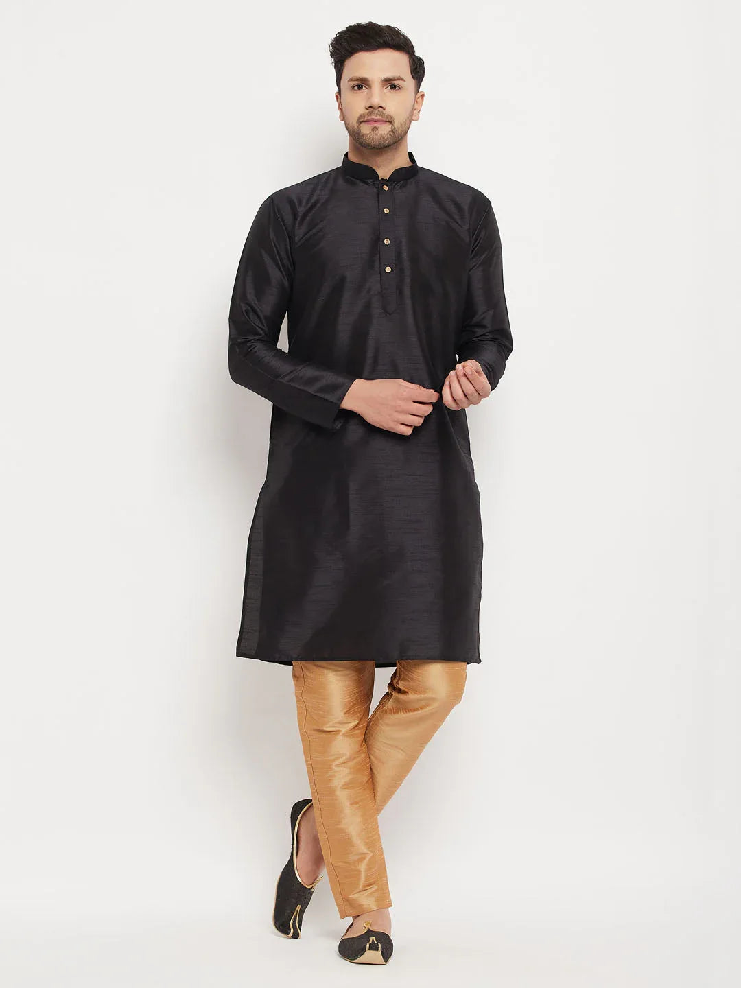 VASTRAMAY Men's Black Cotton Silk Blend Kurta