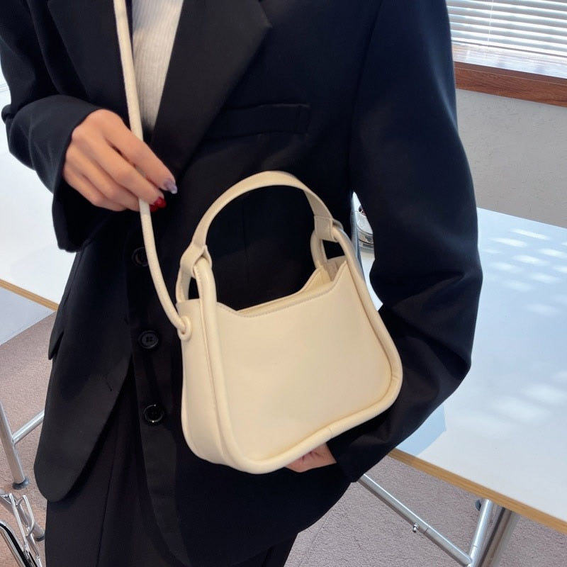 Avel | Crossbody Bag  - By Qivii