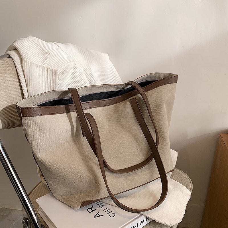 Hafa | Tote Bag  - By Qivii