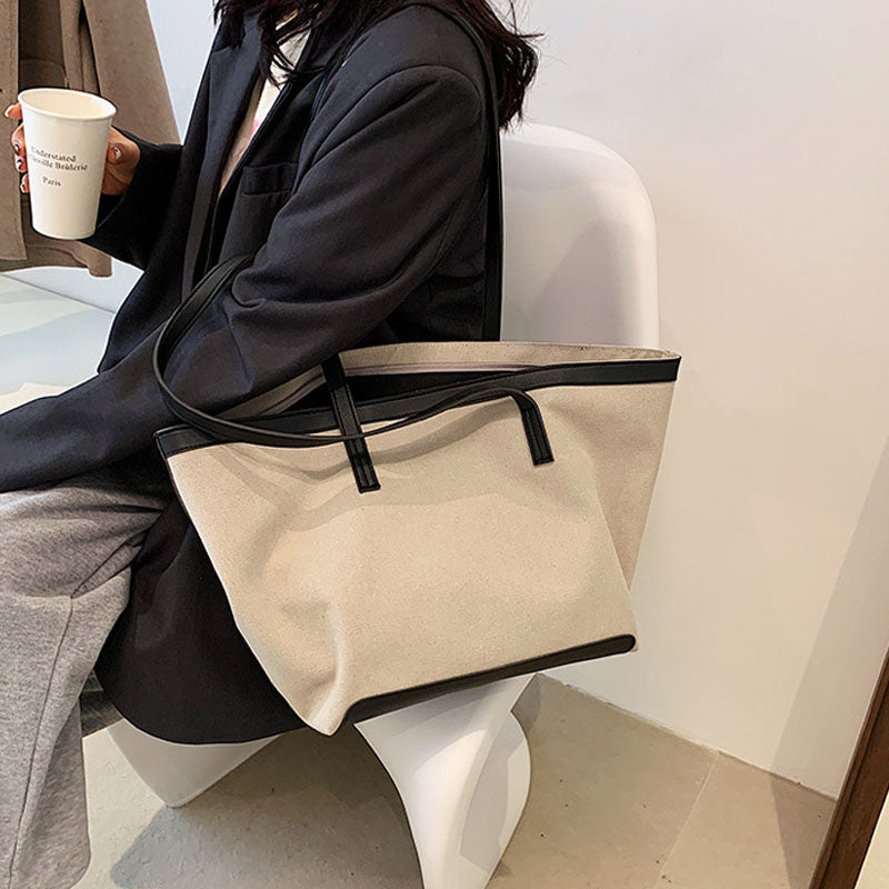 Hafa | Tote Bag  - By Qivii