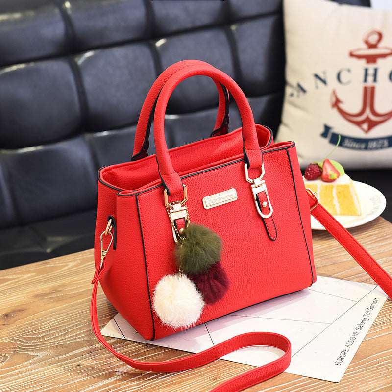 Women's Bulky Leather Shoulder Bag  - By Qivii