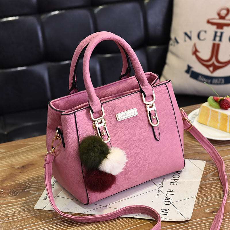 Women's Bulky Leather Shoulder Bag  - By Qivii