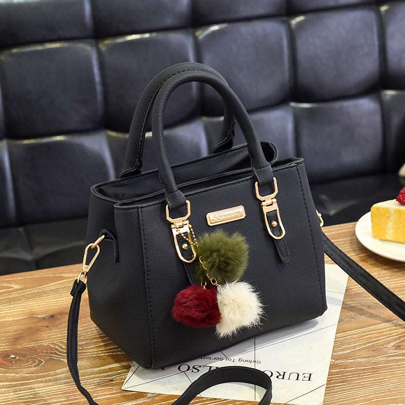 Women's Bulky Leather Shoulder Bag  - By Qivii