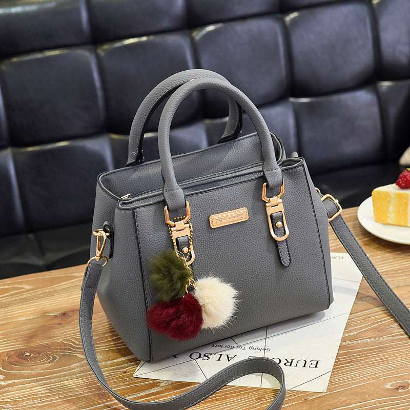 Women's Bulky Leather Shoulder Bag  - By Qivii