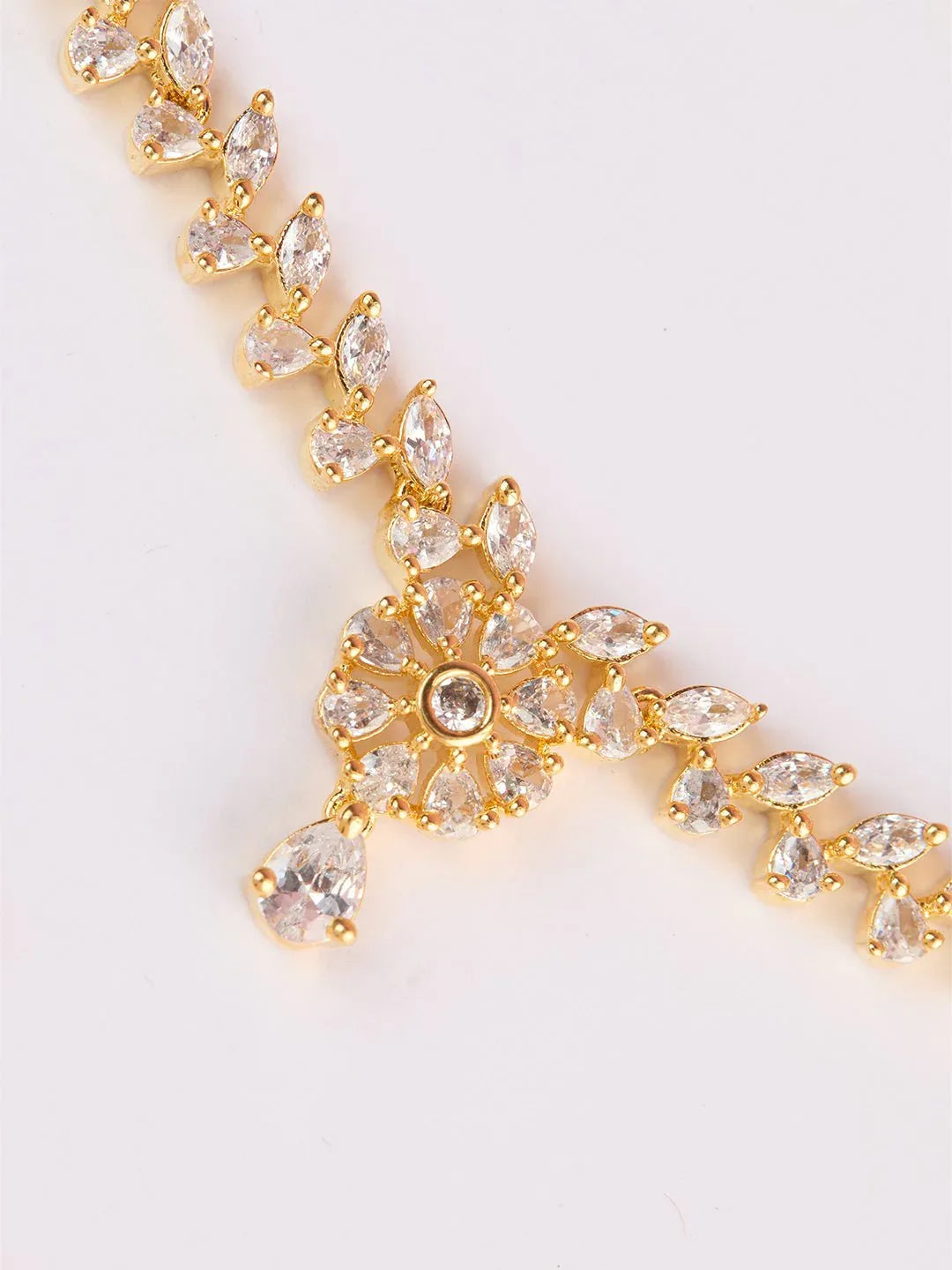 Women's Gold Rhodium Plated Single Layered Necklace