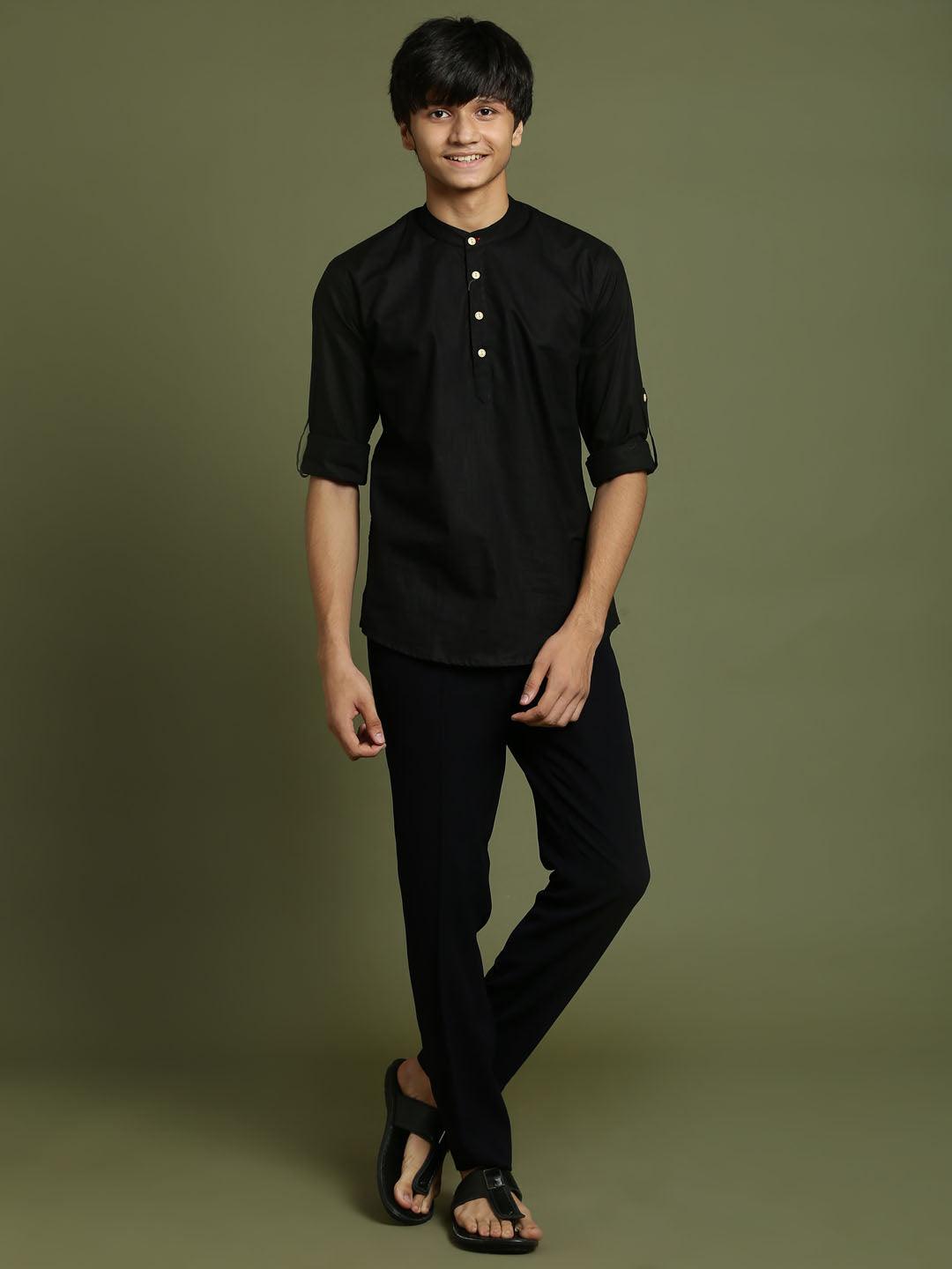 YUVA By VASTRAMAY Boys Black Short Kurta - qivii