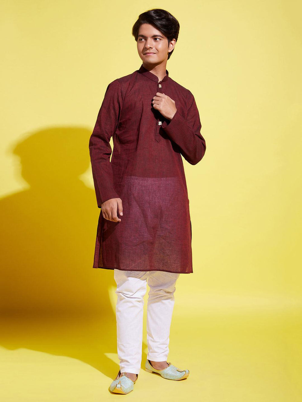 YUVA BY VASTRAMAY Boys Maroon Cotton Kurta and Pyjama Set - qivii