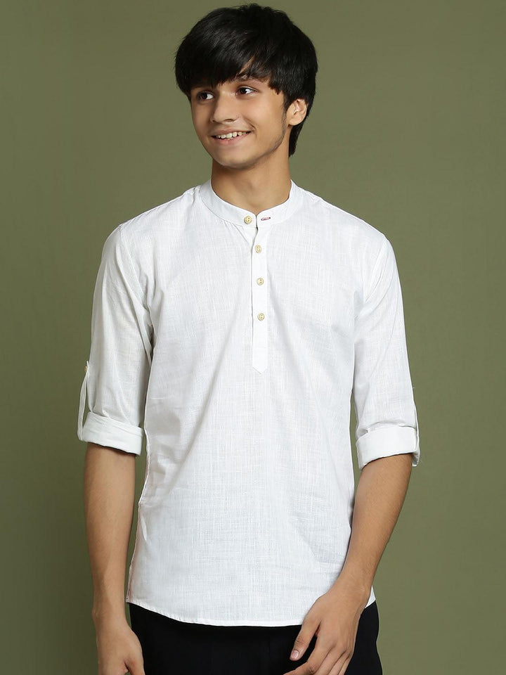 YUVA BY VASTRAMAY Boys White Short Kurta - qivii