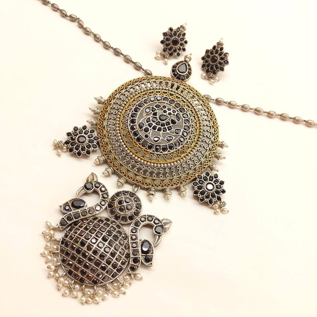 Kahani Long Oxidised Black Pendant Set - Uboric