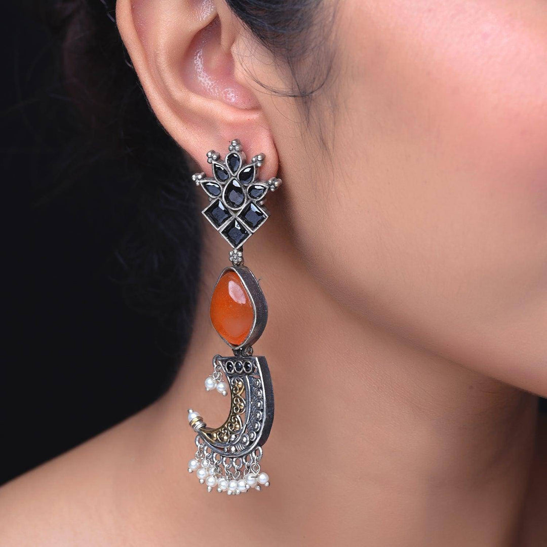 Kamli Oxidised Silver Golden Peach Black Stoned Earrings - Uboric