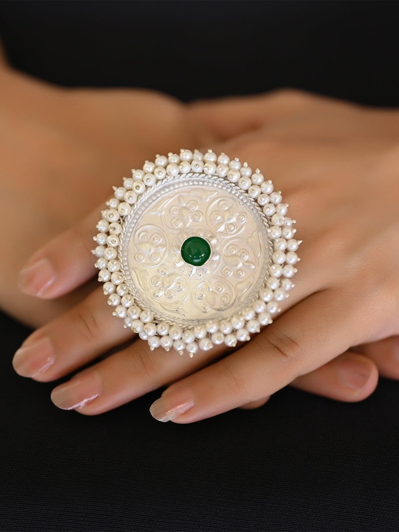 Poorva Pearl Detailed Oxidized Ring - Uboric