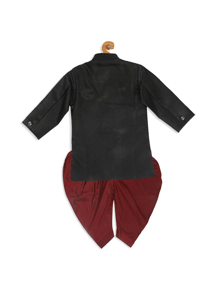 VASTRAMAY SISHU Boys Black & Maroon Solid Sherwani Set - Uboric